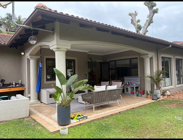 3 BEDROOM SIMPLEX FOR SALE IN LA LUCIA